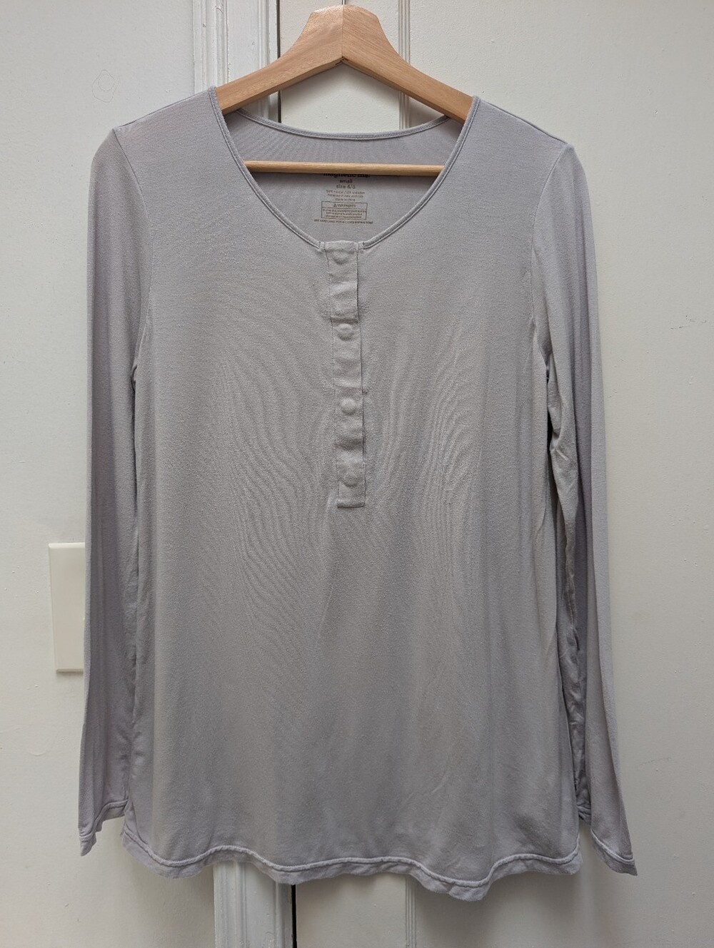 Magnetic Me Light Gray Nursing Magnetic Closure Long Sleeve Top Small